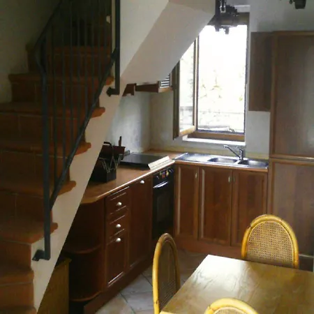 Casa Solaris Lägenhetshotell Rocca di Cambio